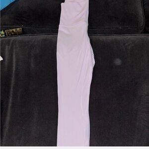 Lululemon pink leggings never worn